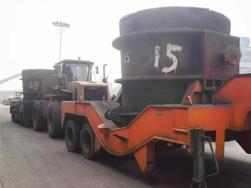 Išlydyto geležinio kaušelio automobilis